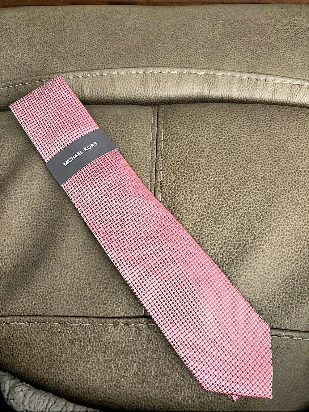 Michael Kors Segal Mini Pink Geometric Tie